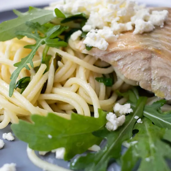 Wildlachs mit Zitronenspaghetti